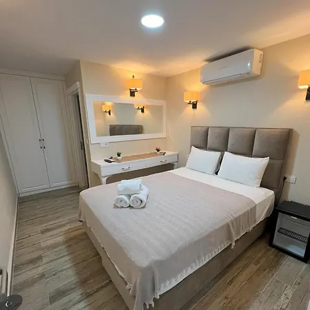 Alaçati Dısa Otel *