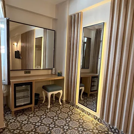 Disa Hotell *