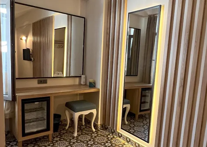 Alaçati Dısa Otel *